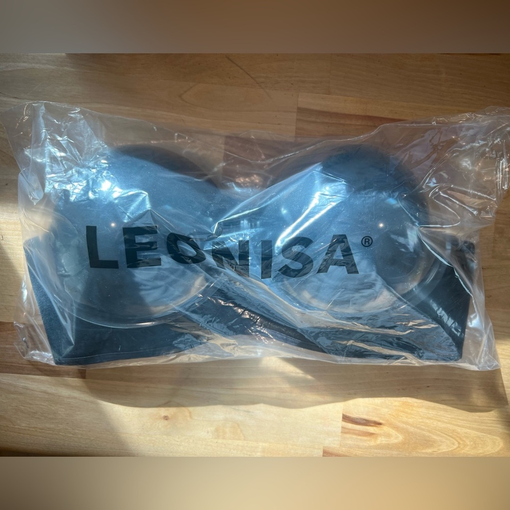 The Wow Bra By Leonisa 34B Black Strapless Supportive Padding Under Wire